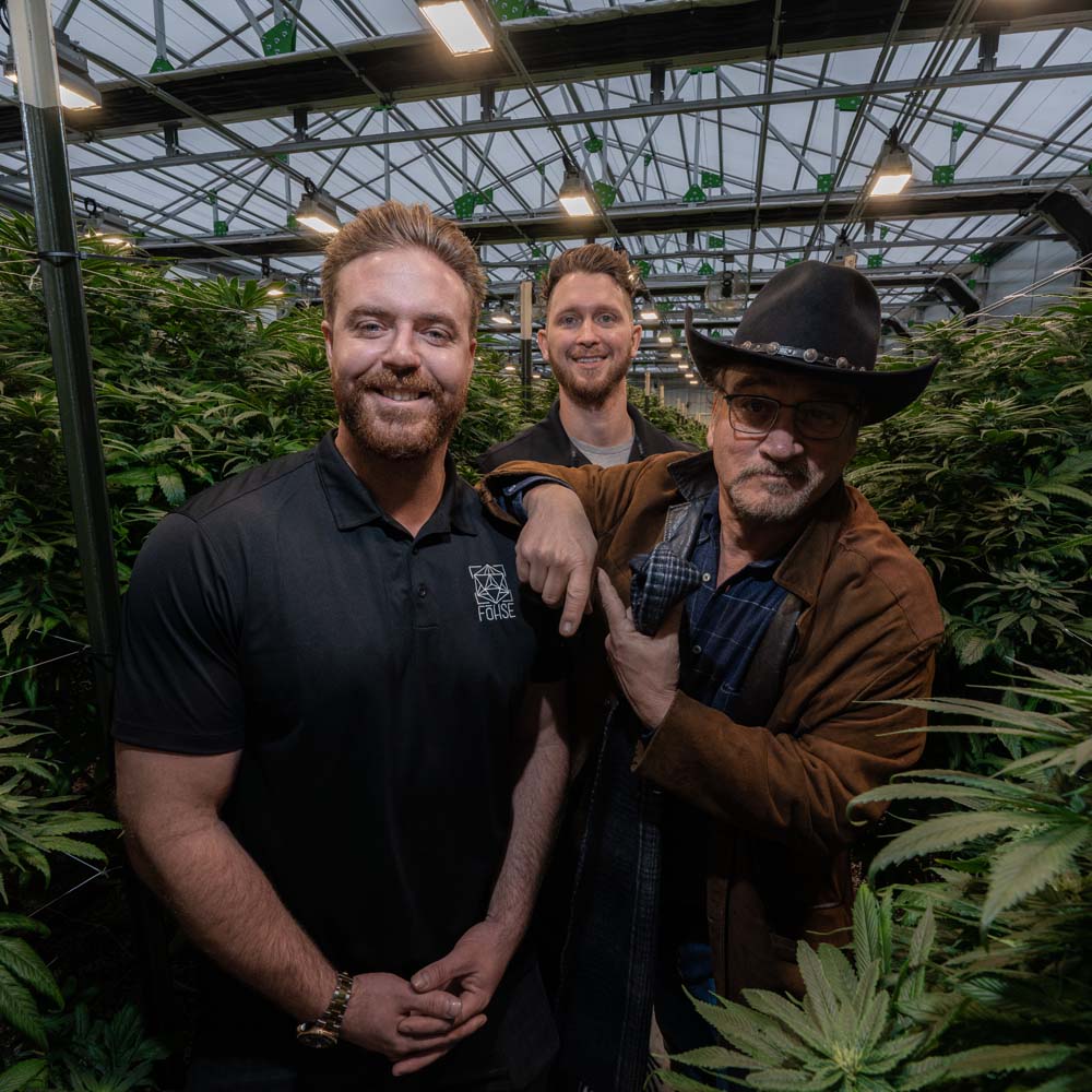 WEEDSDAY PLAYLIST: CANNABIS GROW LIGHT COMPANY FOHSE SHARES 5 SONGS FOR YOUR NEXT SMOKE SESH